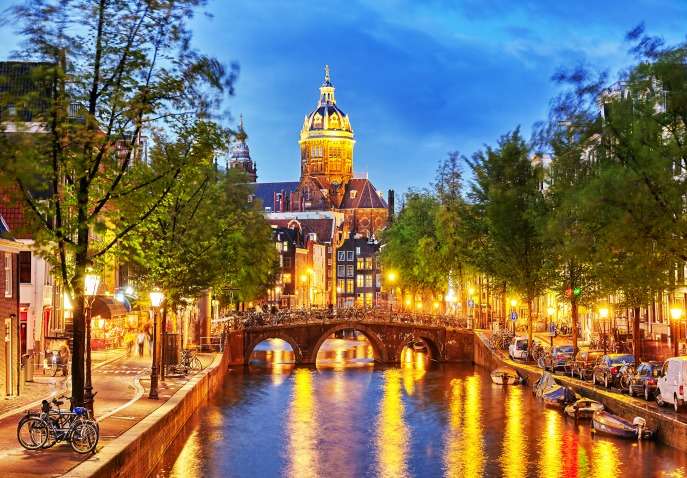 Ecstatic Amsterdam, Brussels and France Honeymoon Package