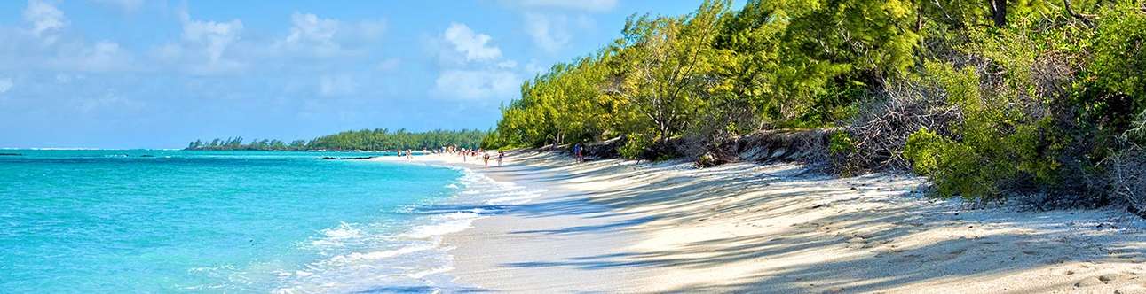 	Enjoy being at the beach at Belle Mare Plage