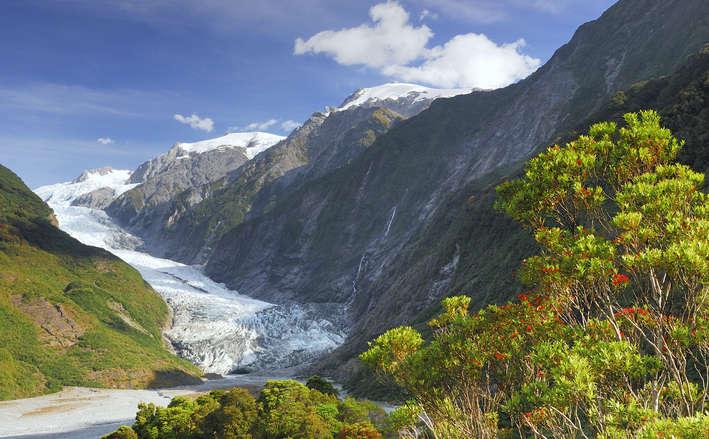 Incredible New Zealand Honeymoon Tour Package