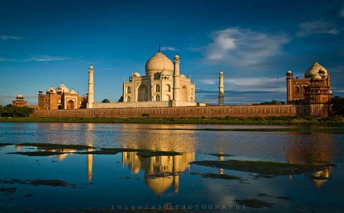 Set Off On An Adventurous Trip To Agra And Delhi