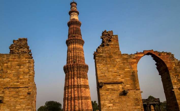 Set Off On An Adventurous Trip To Agra And Delhi