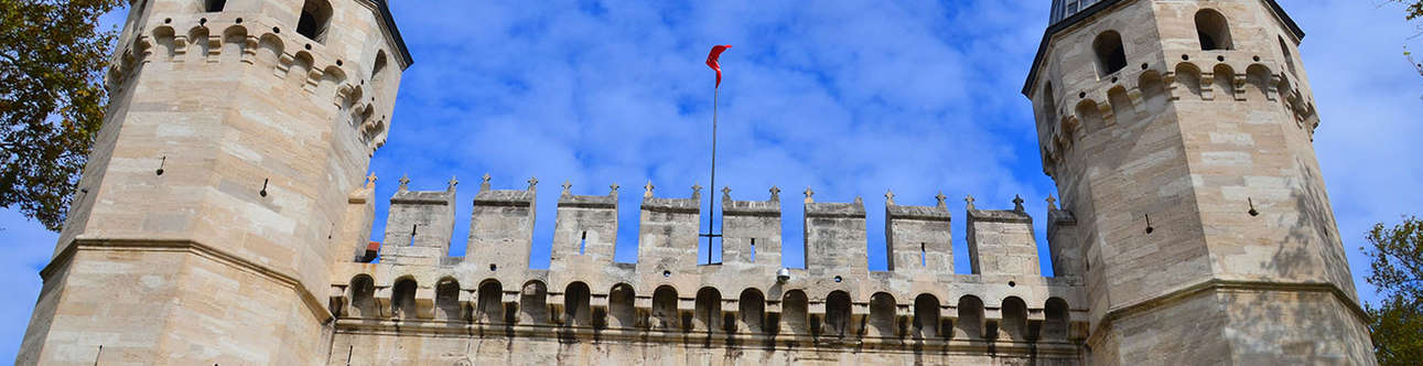 Visit the Topkapi Palace In Istanbul