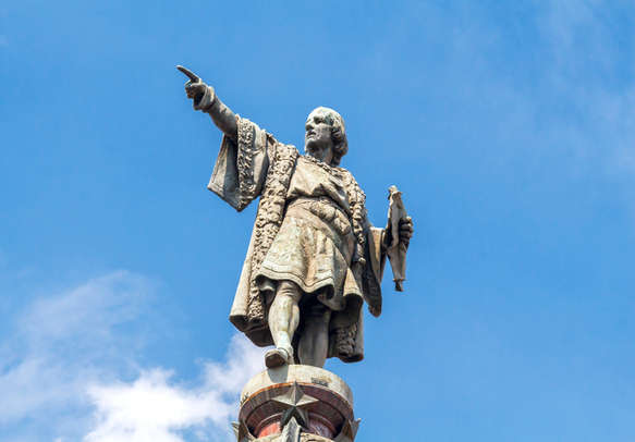 Visit the Columbus monument built in the memory of Christopher Columbus