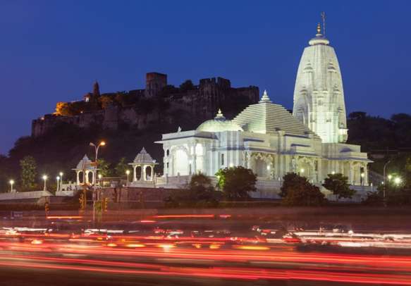 Visit one of the largest temples in Jaipur- Birla Temple