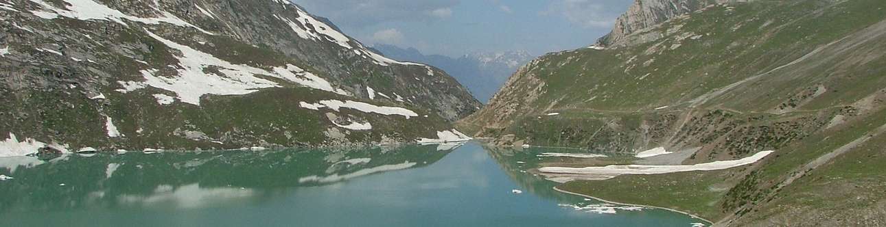 Witness the beauty of Sheshnag Lake