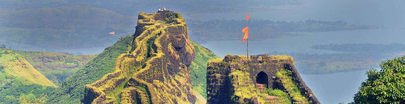 Visit the Rajmachi Fort in Pune