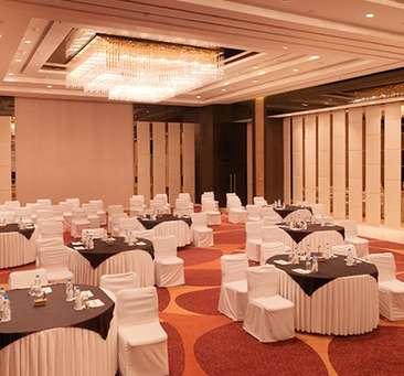 Exclusive Deal of Hotel Royal Orchid Jaipur With Breakfast