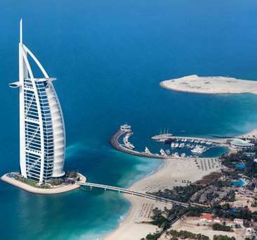 Voyage to the glamorous Dubai - Where Futuristic Innovations Meet Traditions