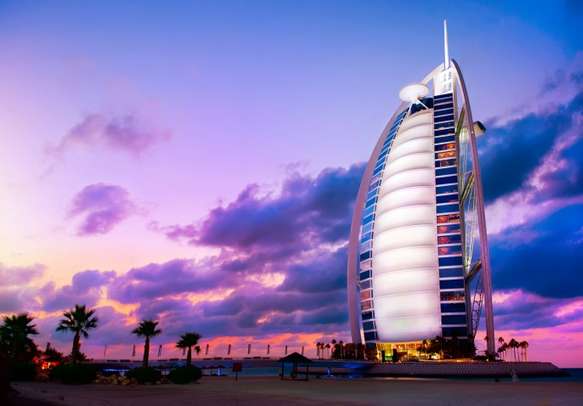 Take in the magical sights and sounds of Dubai on this glittering honeymoon tour.