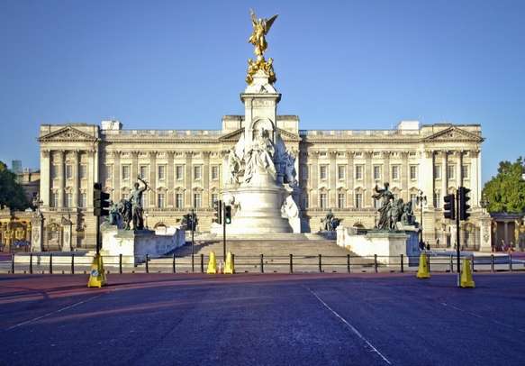 Spend time staring in awe at Buckingham Palace 