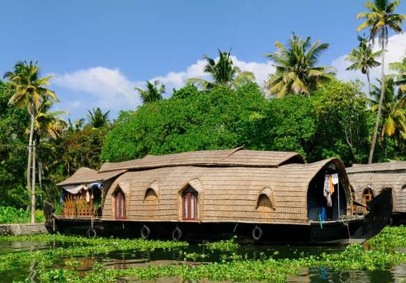 Enjoy homey houseboat stay in the backwaters of Kumarakom