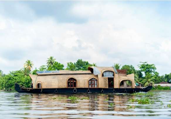 A tourist houseboat on Kumarakom backwaters