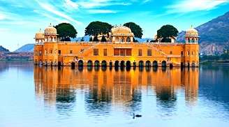 The beauty of Jal Mahal in Jaipur will astound you