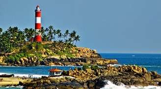 The incredible lighthouse beach in Kovalam