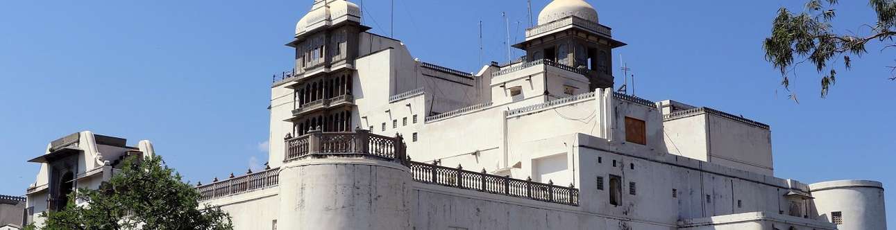 Visit the Monsoon Palace in Udaipur on this holiday itinerary.