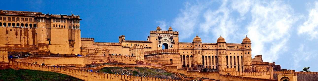 Christina Patrick (christina.patrick@traveltriangle.com) Be stunned by the architectural marvel of Amber Fort In Jaipur