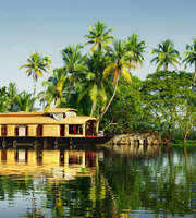 Calming Kumarakom Houseboat Tour Package