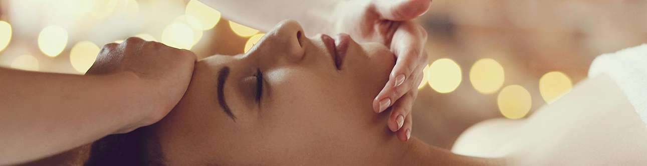 	Relax in the peaceful feeling of spa massages