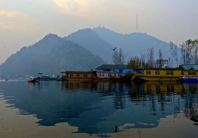 Kashmir Tour Package For 2 Nights 3 Days