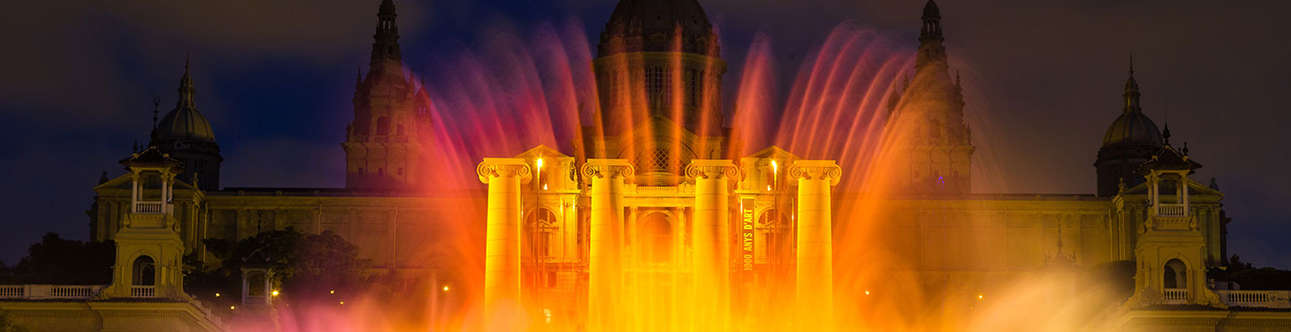 Enjoy a great evening with the fountain show