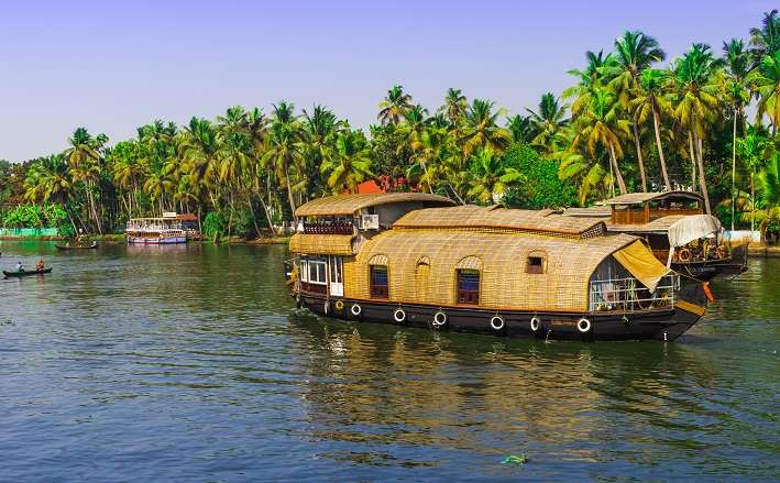 Dazzling Kerala Trip Packages From Bangalore
