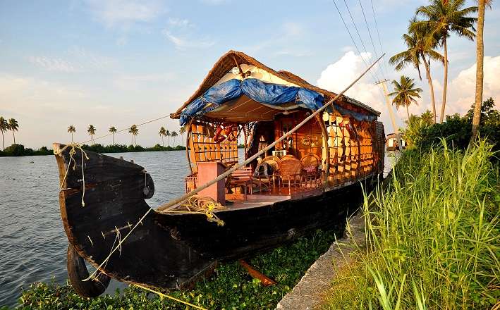 Astounding Alleppey Houseboats Package From Bangalore