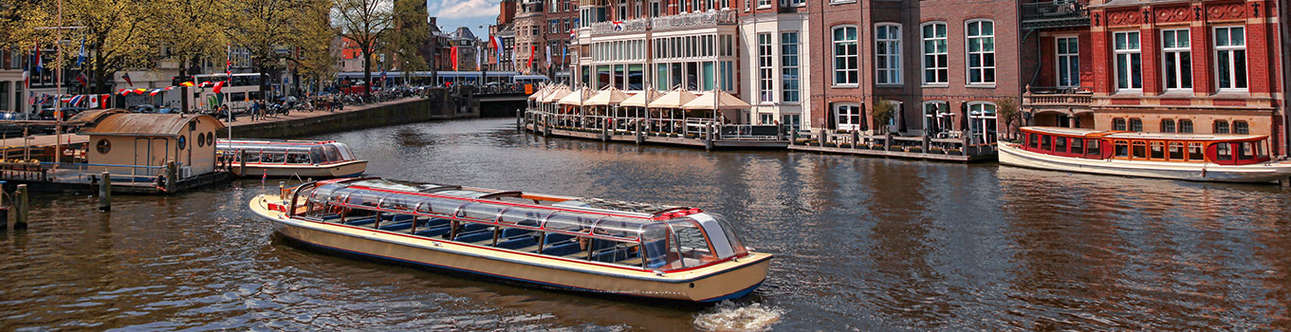 Visit Canal Cruise in Amsterdam