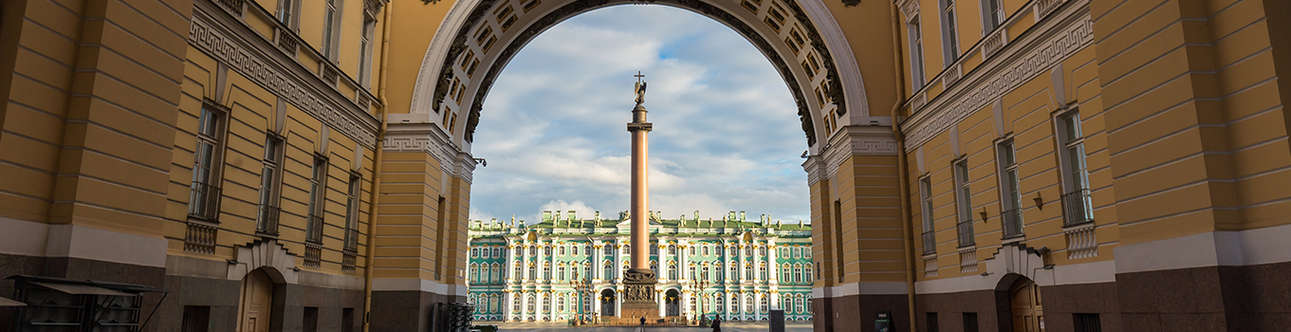 Visit and Explore the Winter Palace in St Petersburg