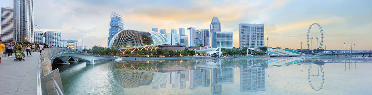 Visit the Esplanade theatres on the bay at Singapore