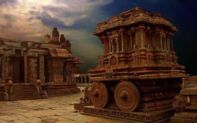 Travel to Hampi for the majestic architectural grandeur