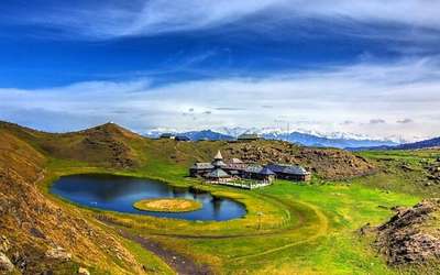 Prashar Lake