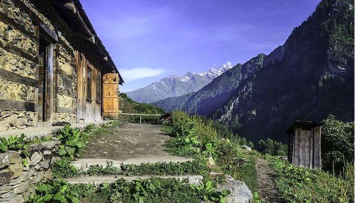 Kheer Ganga Trek 2020 A Visual Glimpse Of The Beauteous Trail So, now that you have knowledge about how to reach rishikesh from delhi, plan your trip with your family now and experience and beautiful nature around the surreal place! kheer ganga trek 2020 a visual glimpse