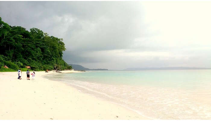 The beautiful Kaala Patthar beach