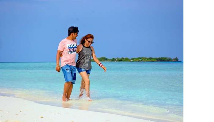 ankit wadhwa maldives honeymoon: photoshoot beach walk