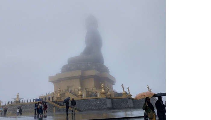 7 Days In Bhutan A Honeymoon Trip That We D Cherish Forever The robes of the first king, there are sculptures that tell of the origins of bhutan and the swords of trongsa penlop jigme namgyal.