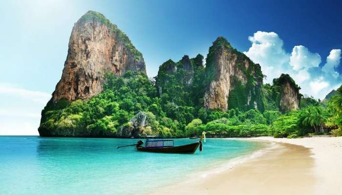 10 Amazing Budget Beaches of South-East Asia