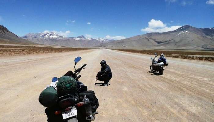 Wide Delhi roads leading to the Himalayas