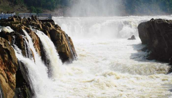 Witness the frothing white Dhuandhar Falls in Jabalpur