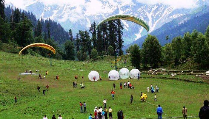 One of the best things to do in Manali is to indulge in adventures at Solang Valley