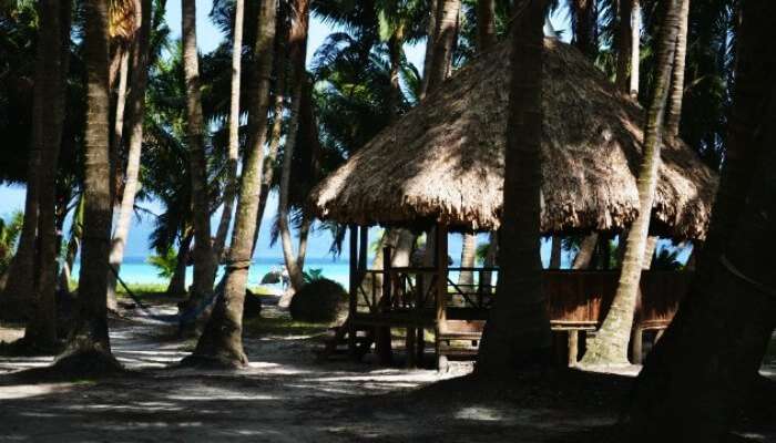 A relaxing spot of the Cross Bill Beach Resort