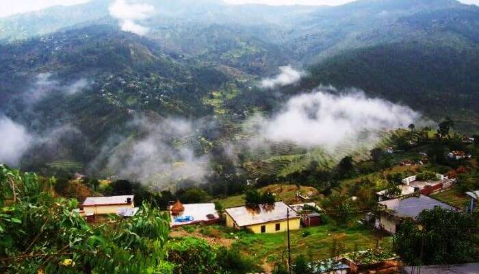 Dehradun and Mussoorie are amongst the most popular places to visit in Uttarakhand