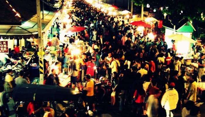 Chiang Mai night market is known to be one of the best places to visit in Thailand