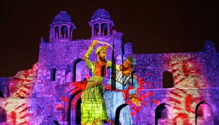 Watching the light & sound show at Red Fort is one of the most exciting and fun things to do in Delhi