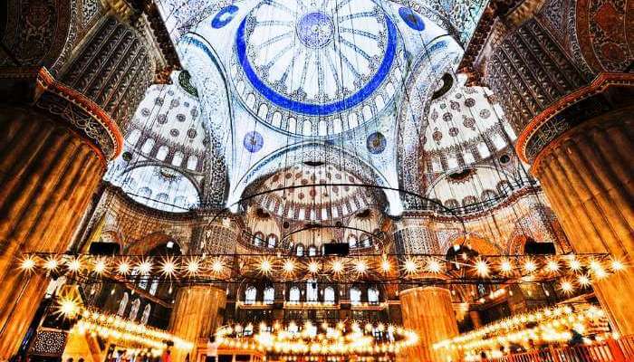 Stambulo Sultanahmeto mečetės interjeras