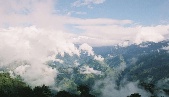 mountains in pelling