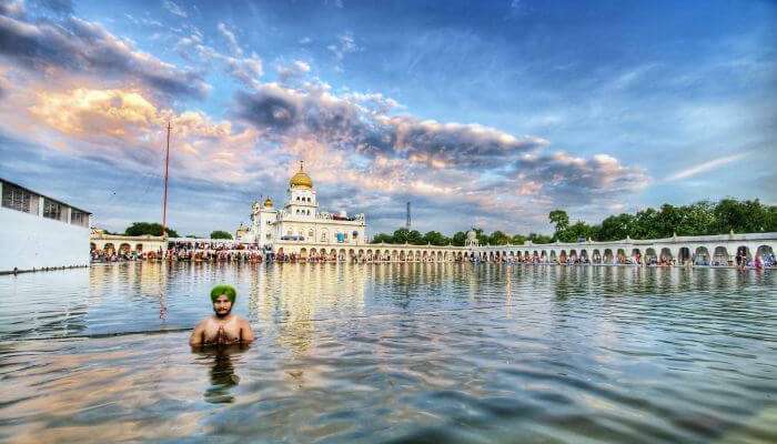 Bangla Sahib Sarovar