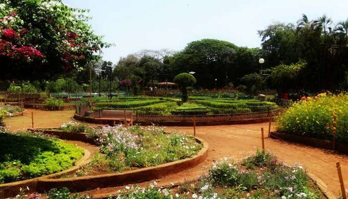 Kamla-Nehru-Park