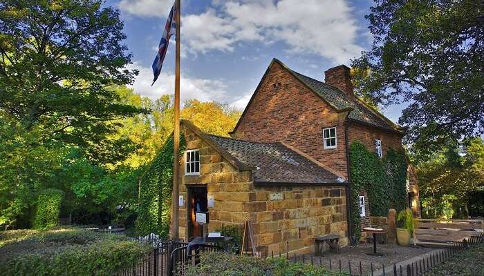10 Melbourne Tourist Attractions To Mesmerize Your Senses
