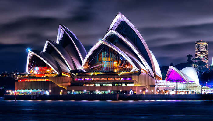 The splendid view of the Sydney Opera House at night