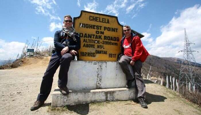 Trekkers get their snap clicked at the Chele La Pass